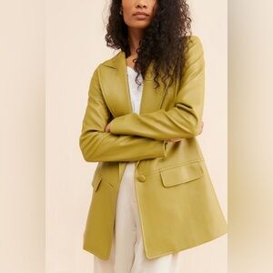 NEW ANTHROPOLOGIE OLIVE GREEN HUTCH VEGAN LEATHER BLAZER SIZE MEDIUM